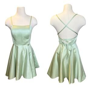 VNaix light green cocktail‎ dress open strappy back size 4 Y2K Fairy Prom